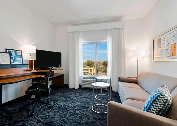 Fairfield Inn & Suites By Marriott St Petersburg North